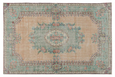 Vintage Distressed Rug Zurette