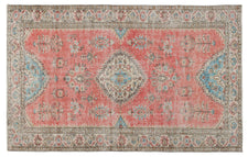 Vintage Distressed Rug Cavina
