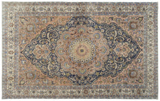 Vintage Distressed Rug Kavava