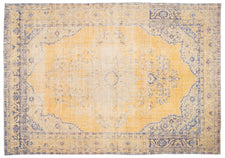 Vintage Distressed Rug Rivial