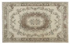 Vintage Distressed Rug Ysmera