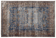 Vintage Distressed Rug Iobates