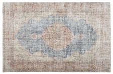 Vintage Distressed Rug Saruni