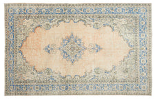 Vintage Distressed Rug Nelria