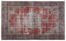 Vintage Distressed Rug Ianthinos