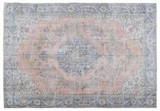 Vintage Distressed Rug Brieth