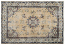 Vintage Distressed Rug Marelo
