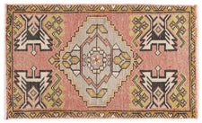 Vintage Turkish Rug Zarlis
