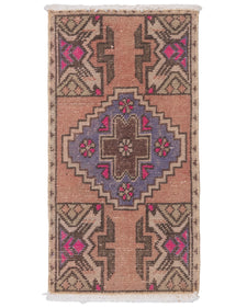 Vintage Turkish Rug Lelene