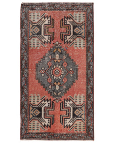 Vintage Turkish Rug Pelara
