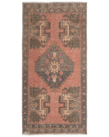 Vintage Turkish Rug Losela