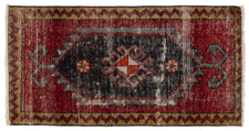 Vintage Turkish Rug Sanori