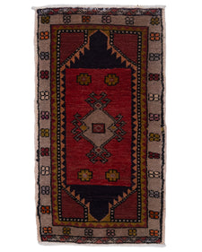 Vintage Turkish Rug Lelana