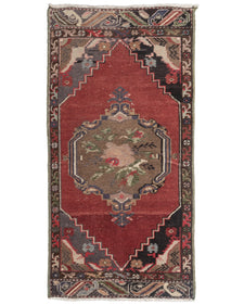 Vintage Turkish Rug Binila