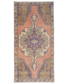 Vintage Distressed Rug Delaina