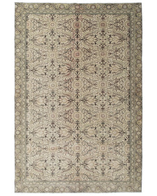 Vintage Distressed Rug Trisla