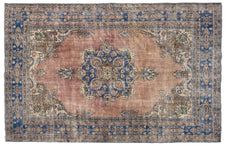 Vintage Distressed Rug Udaucs