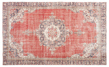 Vintage Distressed Rug Gavrel