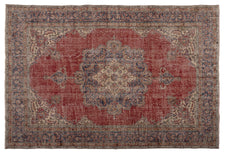 Vintage Persian Rug Avenai