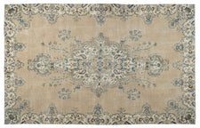 Vintage Distressed Rug Jelaya