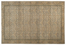 Vintage Persian Rug Ruvorai