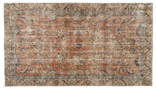 Vintage Distressed Rug Dreims