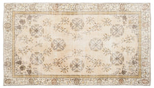 Vintage Distressed Rug Graniae