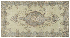 Vintage Distressed Rug Aelorn