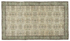 Vintage Distressed Rug Helvar
