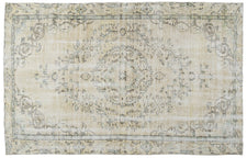 Vintage Distressed Rug Alvane