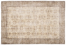 Vintage Distressed Rug Ozruf
