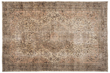 Vintage Distressed Rug Yaeys