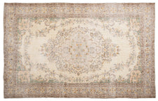 Vintage Distressed Rug Thylorion