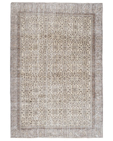 Vintage Distressed Rug Teleina