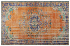 Vintage Distressed Rug Uloren