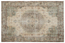 Vintage Distressed Rug Elnai