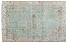 Vintage Distressed Rug Fayric