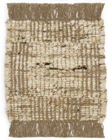Halo in hazelnut swatch