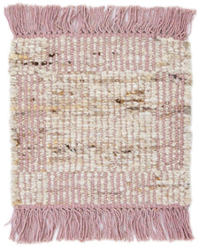 Halo in blush swatch