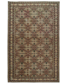 Vintage Distressed Rug Veire