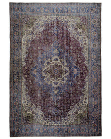 Vintage Distressed Rug Raena