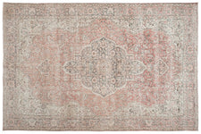Vintage Distressed Rug Centumala