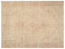 Vintage Distressed Rug Vagnia