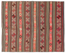Vintage Kilim Rug Yasukata
