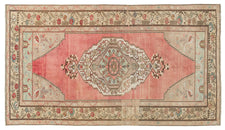 Vintage Kilim Rug Bastian