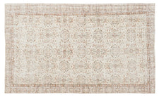 Vintage Distressed Rug Vladilen