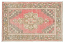 Vintage Distressed Rug Dobromila