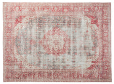 Vintage Distressed Rug Gjeraqina