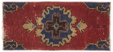 Vintage Turkish Rug Hisaki