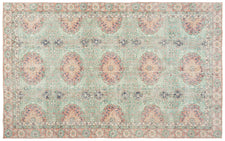 Vintage Distressed Rug Carr